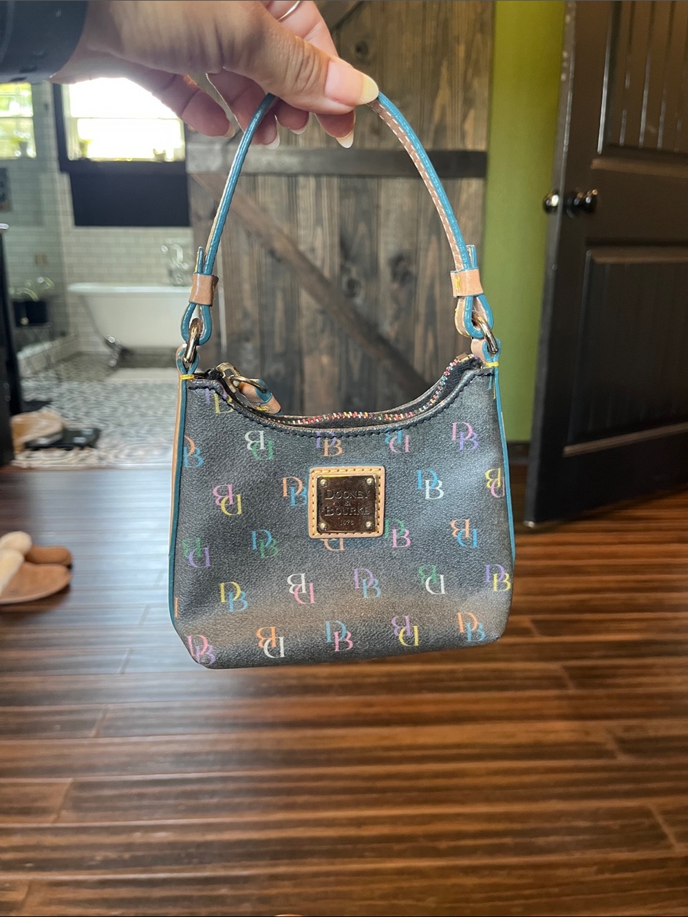 Dooney & Bourke Bundle! - Picture 4 of 14